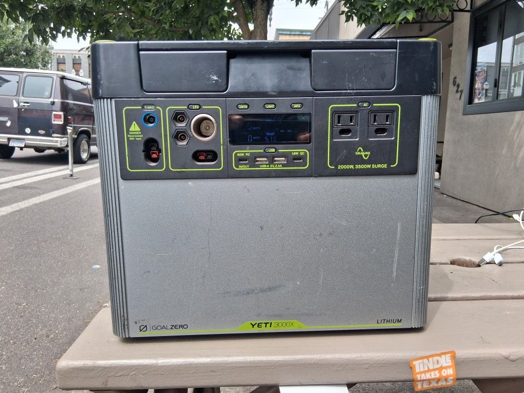 Yeti 3000 Power Bank