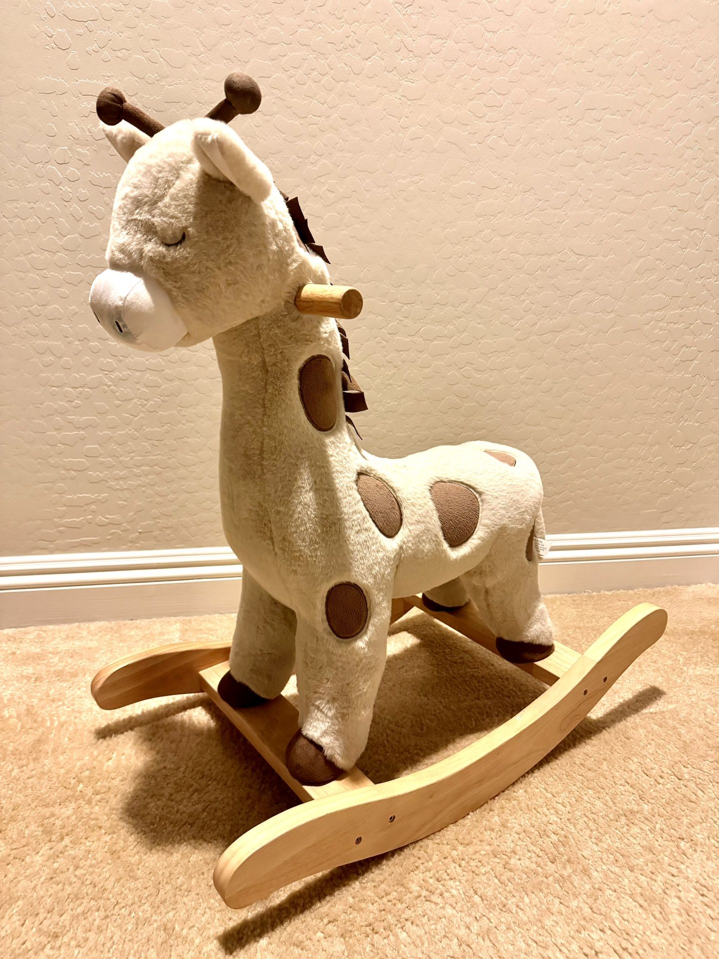 Pottery Barn Kids - Giraffe plush Nursery Rocker