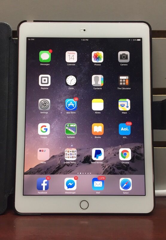 Verizon iPad Pro MLYR2LL/A Rose Gold w/ Case