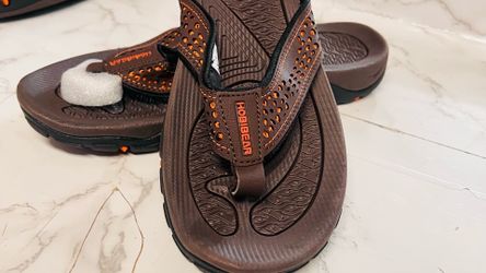 Men chanclas
