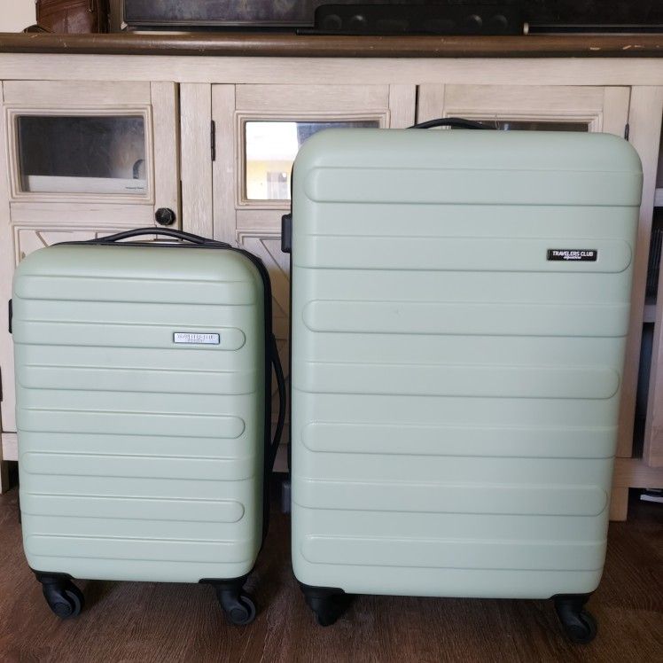Travlers Club Luggage