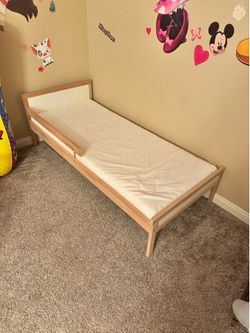 Toddler bed frame with mattress