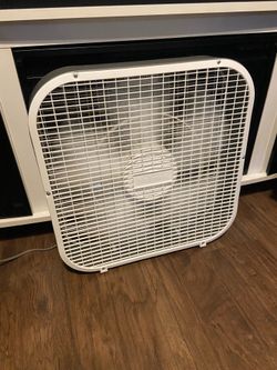 Holmes 20-in 3 -Speed Indoor Fan