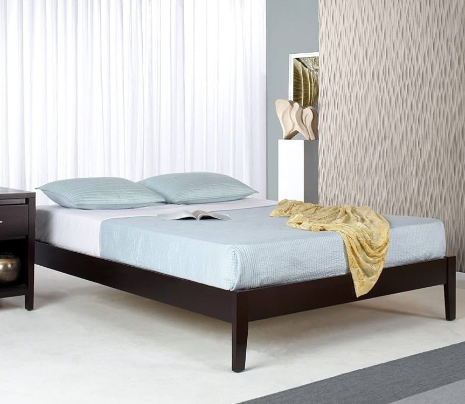 Queen Size Espresso Solid Wood Platform Bed - New