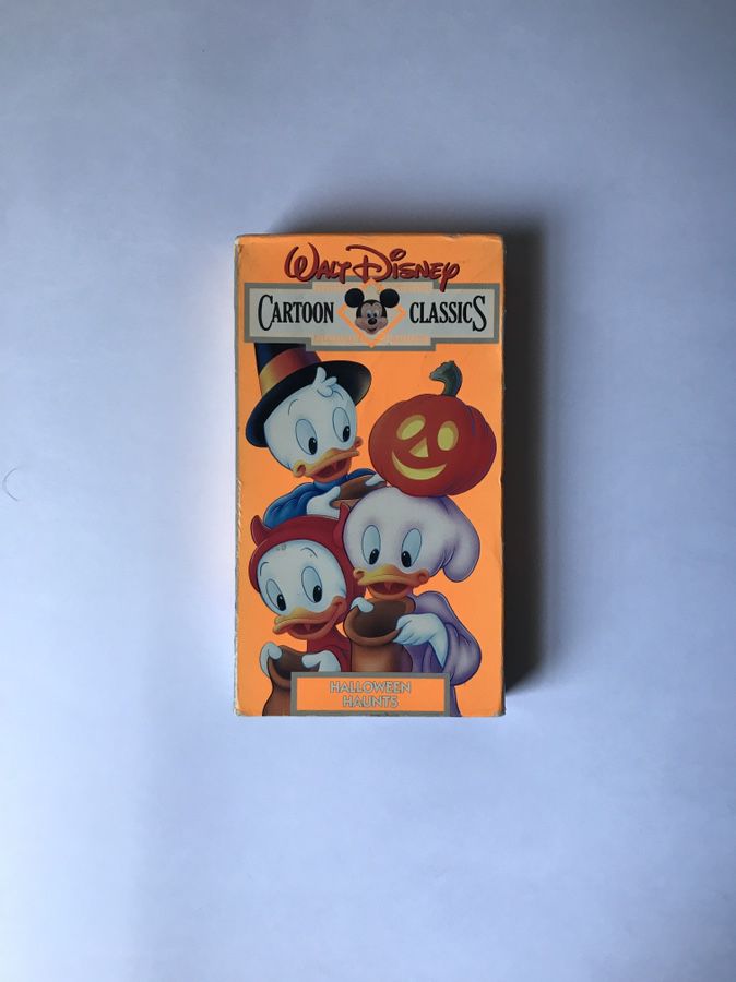 Walt Disney Cartoon Classics - V. 14 - Halloween Haunts (VHS)