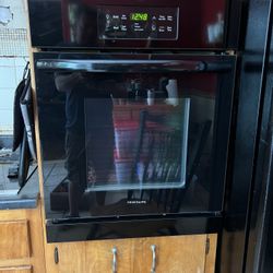 Frigidaire 24” Wall Oven 
