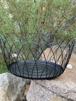 LARGE METAL BASKET-NEW