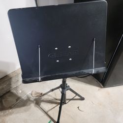 Gleam Music Stand