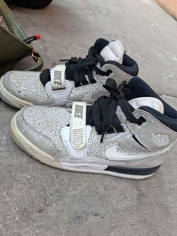 Jordan's shoes size 7y