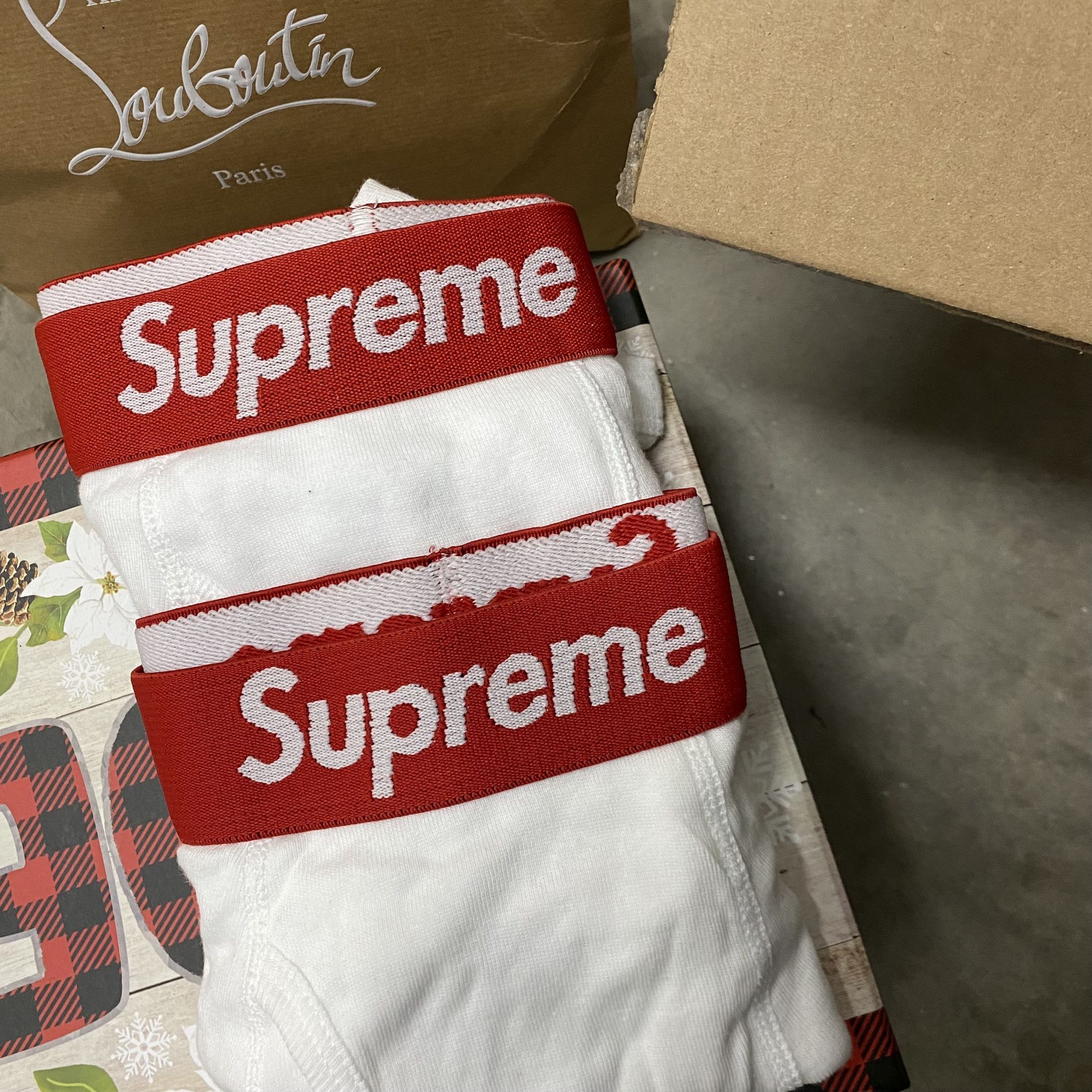 SUPREME boxers