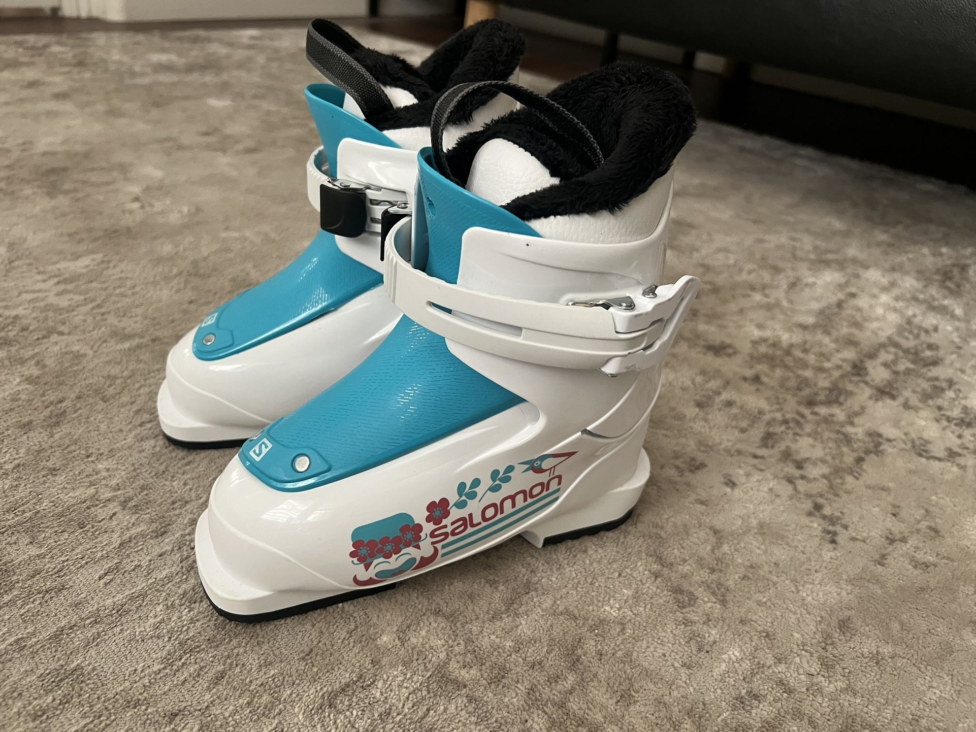 Salomon T1 Girly Ski Boots Size 17