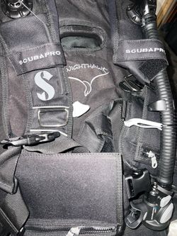 SCUBAPRO Knighthawk BCD – Size Large – Excellent Condition