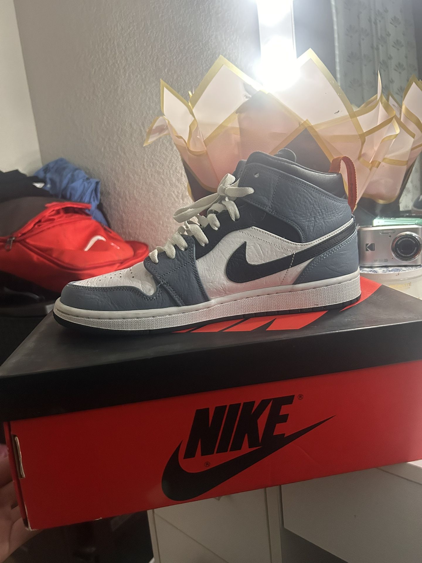 シューズ(男性用) AIR JORDAN 1 MID SE FRLS APLA AIR JORDAN 1 MID SE FRLS APLA | スニーカーショップSKIT