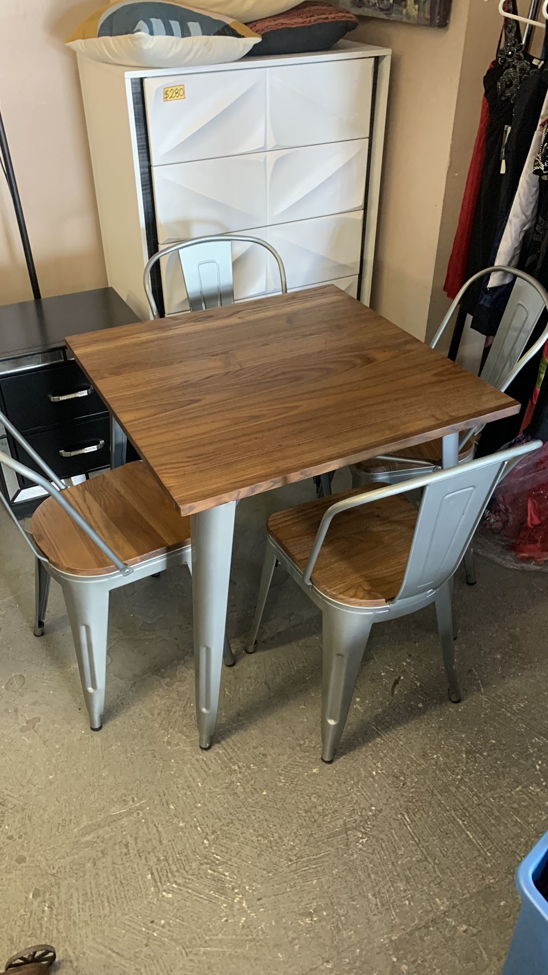 Dining Table With 4 Chairs