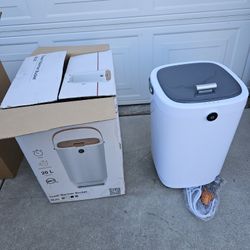 Towel Warmer Bucket New In The Box $50 For Each Price Is Firm 