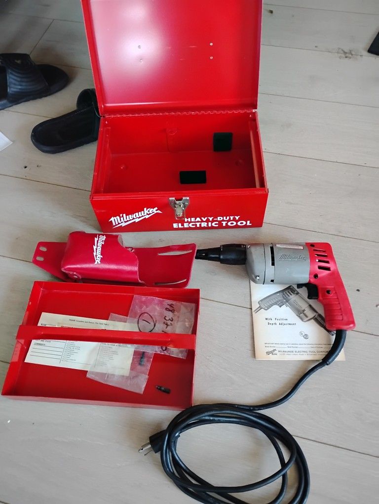 Milwaukee Heavy Duty Screw Shooter 6751-1 With All Accessories,Box, Instructions,