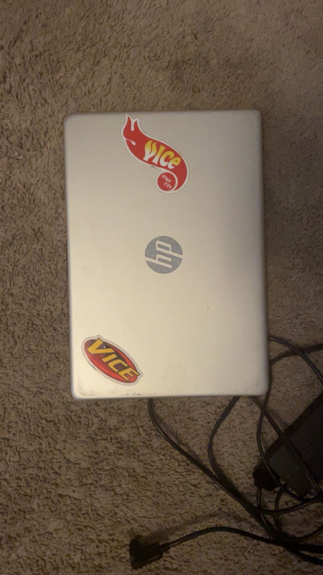 Laptop 