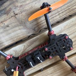 Drone only drone no batterie no remote control just drone