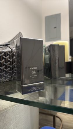 Tom  ford oud the wood
