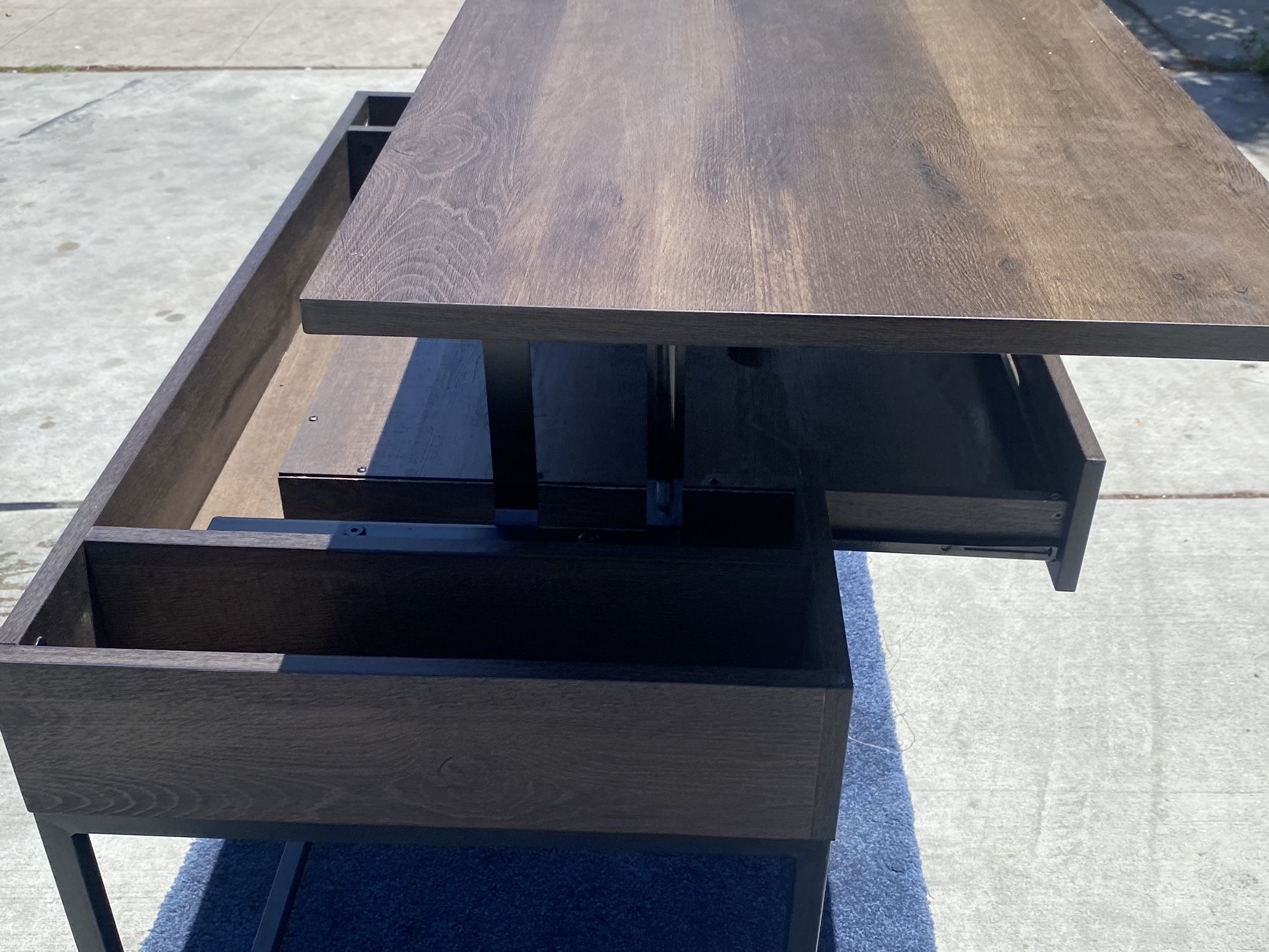 Contempo Worksmart Sit-To-Stand Desk in Ozark Ash Engineered Wood
