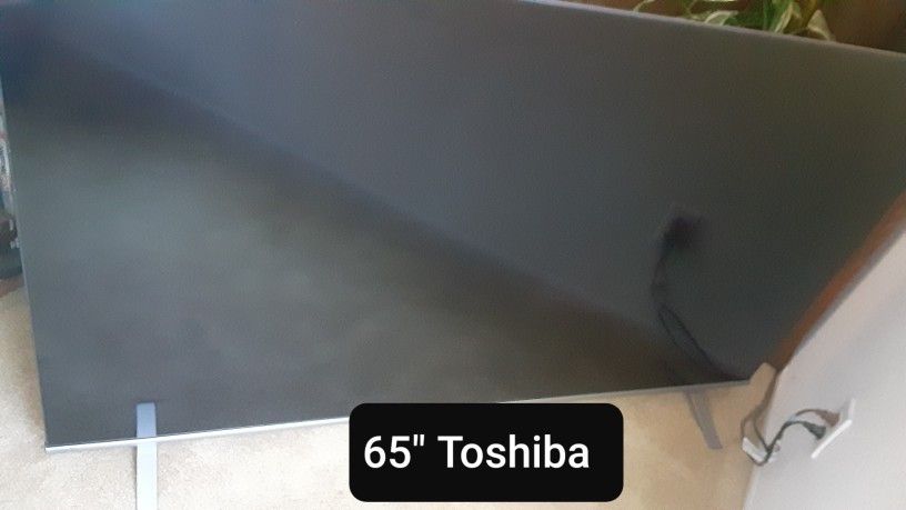 Toshiba 65" Smart TV (for Repair OR Parts)