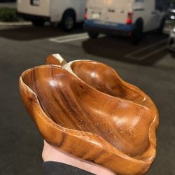 wooden leaf bowl