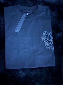Amiri tee size MEDIUM