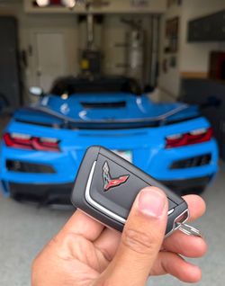 Car Keys N Remotes/ Llaves Con Control