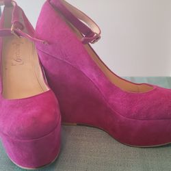 Platforms Boutique 9, size 7 pre Owned