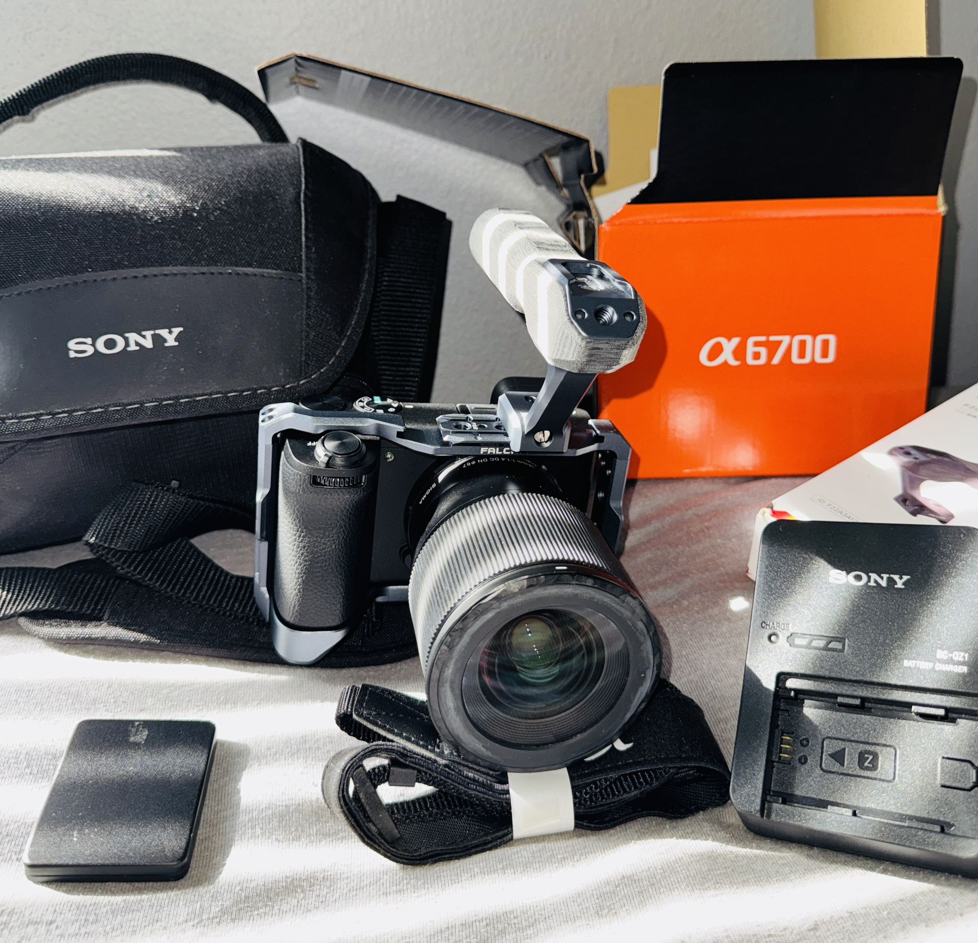 Sony A6700 Bundle Cage