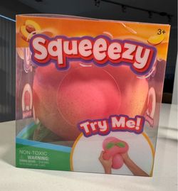 Squeeezy Peach Squishy