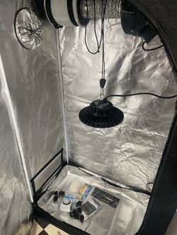 Grow tent