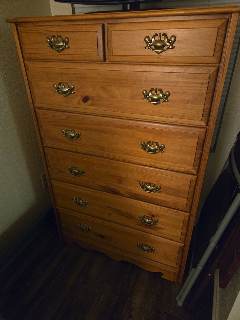 Dresser/drawer