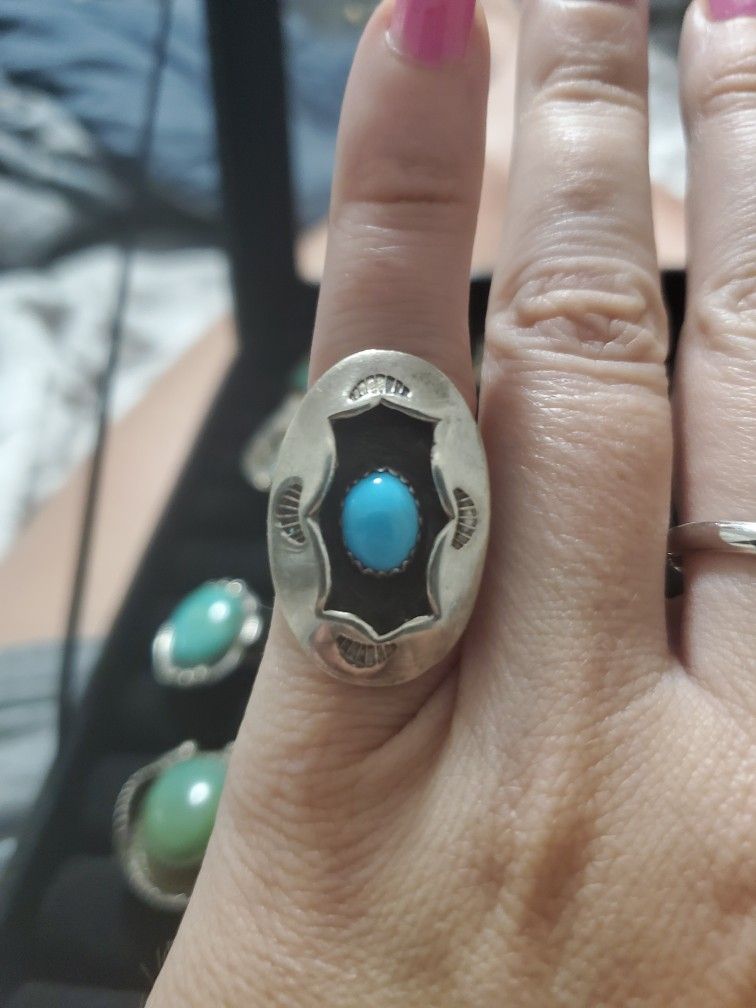 Sterling Silver Vintage Turquoise Ring.