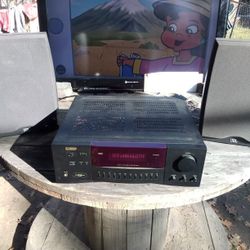 200 WATTS KLH N3100 STEREO RECEIVER & JBL N26 SPEAKERS $200 FINAL PRICE 