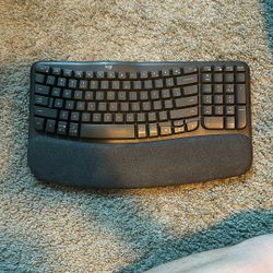 Logitech Ergo Wave Keys Keyboard