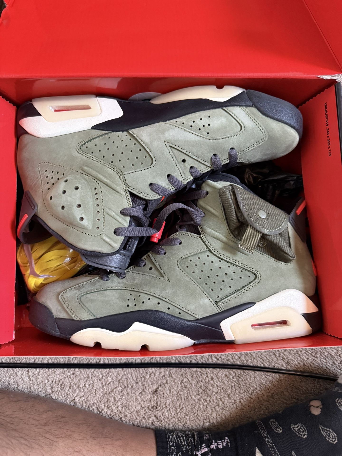 🔥 Jordan 6 x Travis Scott “Olive” – Size 11 – Excellent Condition🔥