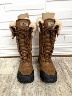 Ugg Women's Waterproof Adirondack Tall Boots III size 9