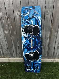 Slingshot Darko 135 w/straps Kiteboard