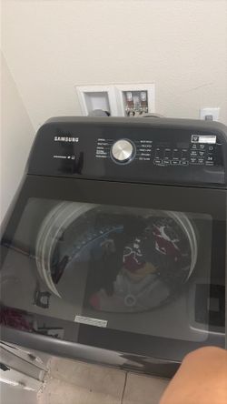 Samsung XL Active Waterjet he washer and Samsung moisture sensor dryer set