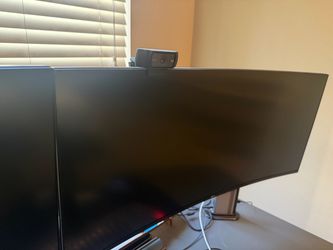 2x LG 34” Curved Ultrawide Gaming Monitors – 160Hz QHD