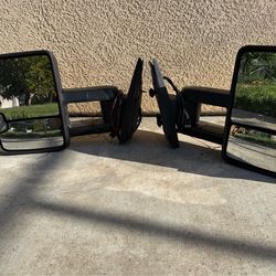 Chevrolet Silverado towing mirrors
