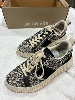 Dolce Vita woman’s tennis shoes size 7 1/2