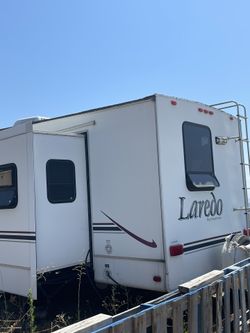 2006 Keystone Laredo