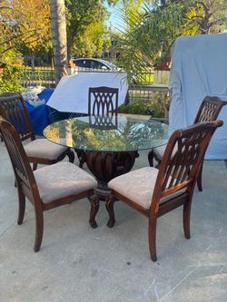 Round Glass Top Dining Table with 5 chairs