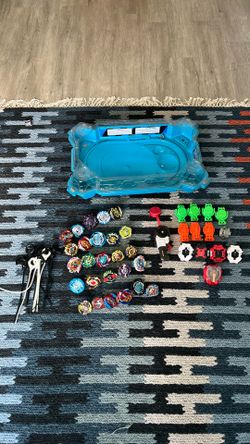 Beyblade Lot – 26 Beyblades + 14 Launchers + Stadium – Great Deal!