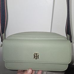 Tommy Hillfigur purse