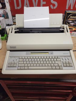 Panasonic KX-E4020 Electronic Typewriter WORKS PERFECT 