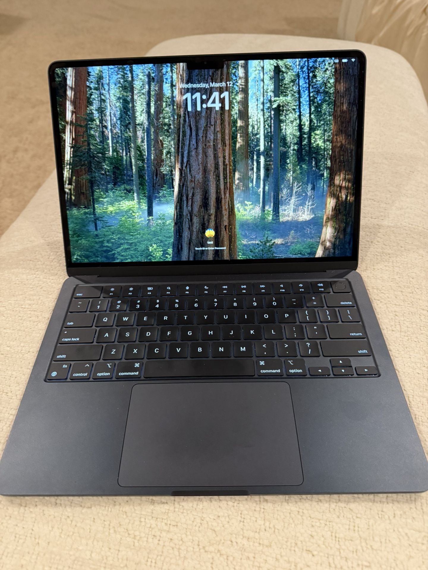 Macbook M2
