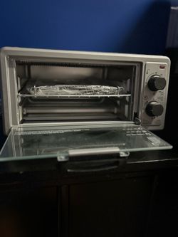 Proctor Silex 4-Slice Toaster Oven (Model 31260G):